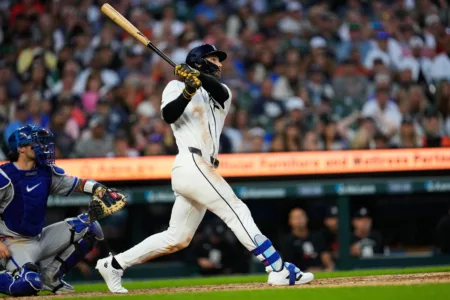 Outman's homer lifts Tigers to 4-3 win over Royals